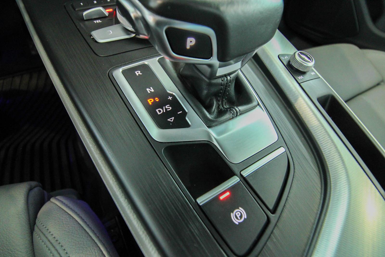 Audi A5 Coupe sport S line/MATRIX/VIRTUAL/DAB/SHZ/PDC
