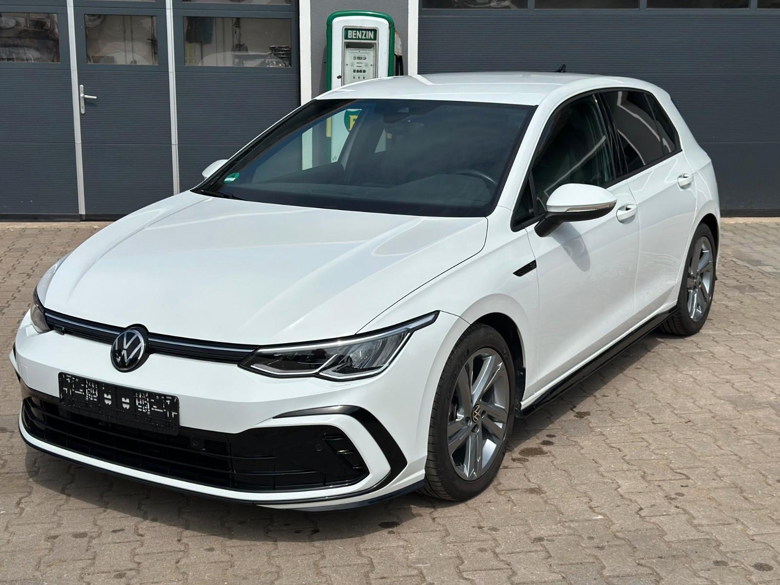 Volkswagen Golf VIII Lim. R-Line AHK