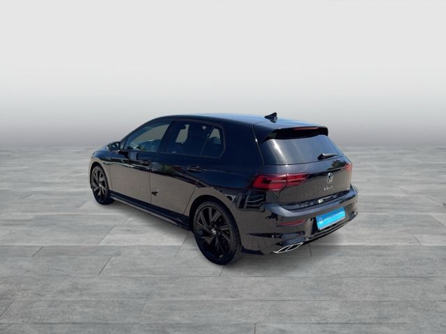 Golf VIII R-LINE 1.5 eTSI DSG PANO REAR VIEW MAT