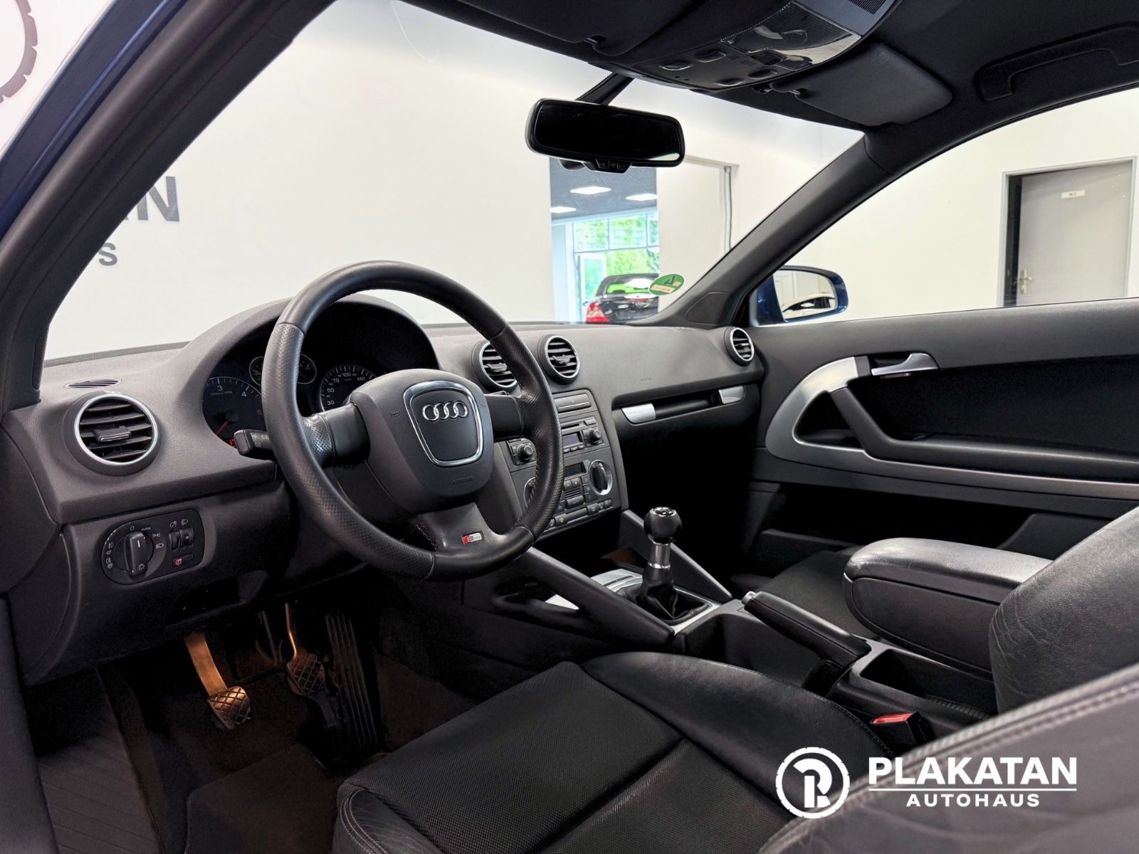 Fahrzeugabbildung Audi A3 1.9 TDI S line Sportpaket plus