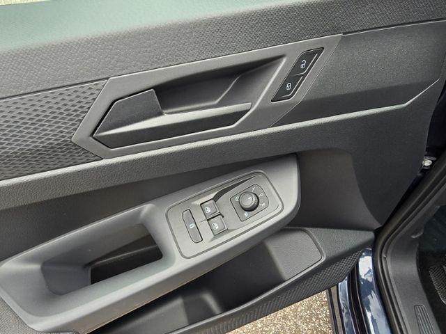 Fahrzeugabbildung Volkswagen Caddy MAXI 1,5 TSI DSG Rollstuhlrampe