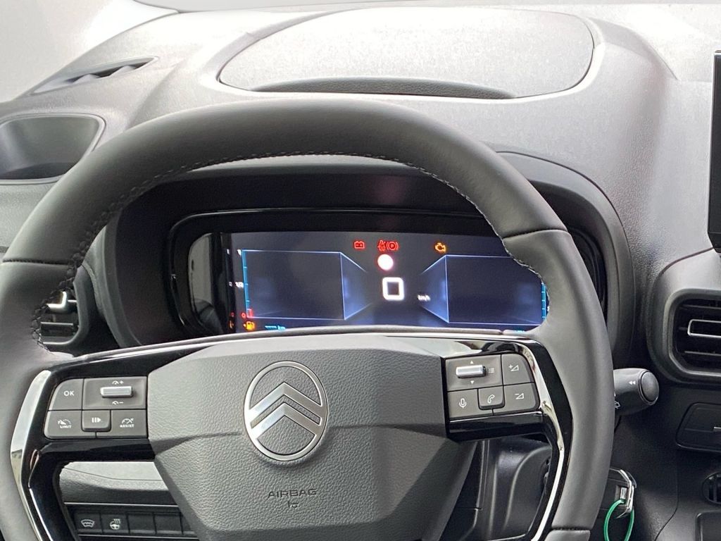 Fahrzeugabbildung Citroën Berlingo M PureTech 110 PLUS