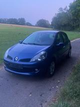 Renault Clio Exception 1.6 16V 65kW Exception - Renault Clio Exception mit Benzin-Antrieb