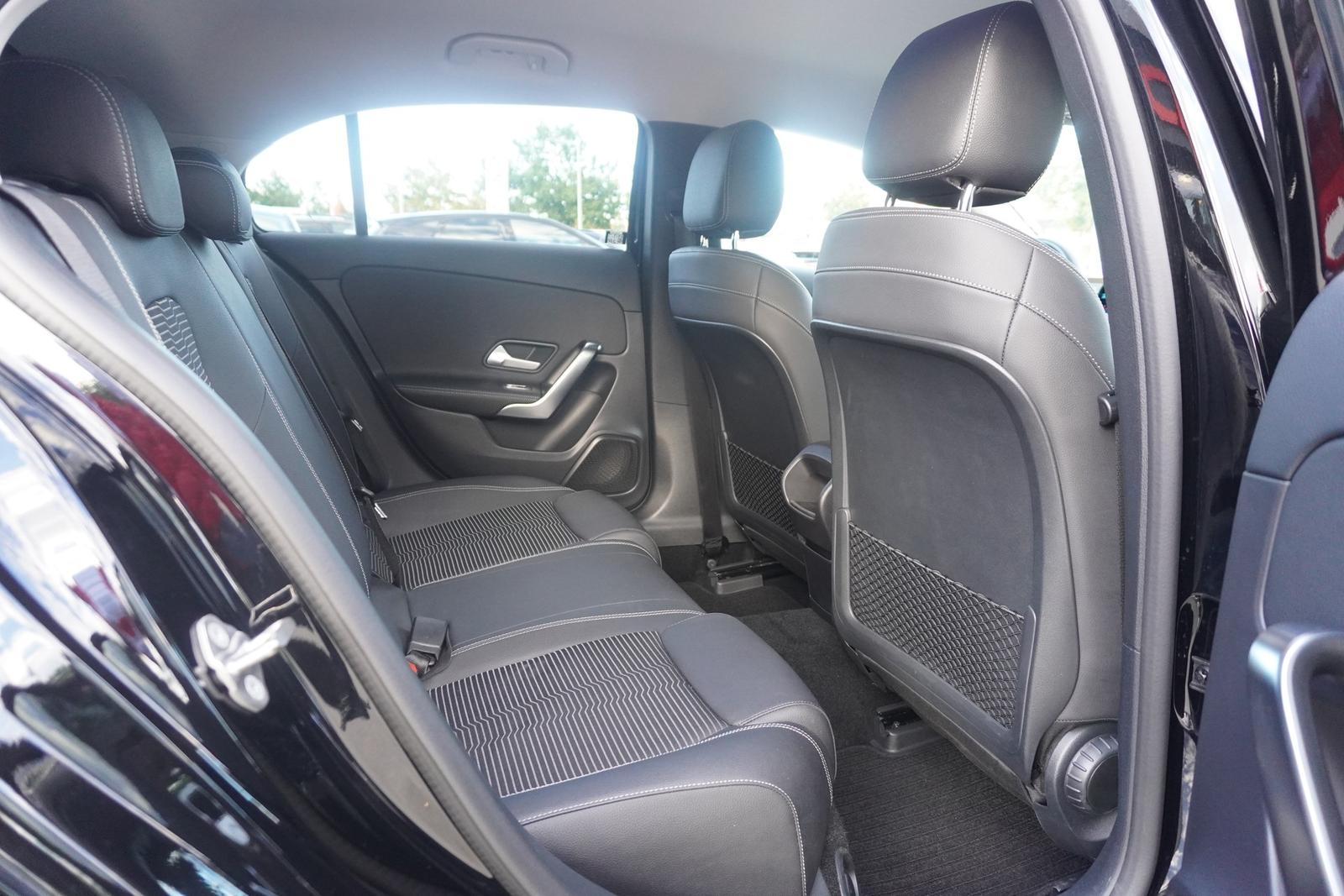 Mercedes-Benz A180 Progressive 7G-DCT LED Navi Kamera Tempomat