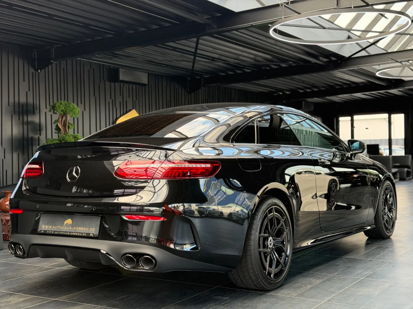 Mercedes-Benz E 220 d Coupe AMG LINE/NIGHT/LED/TOTW/WIDESCREEN