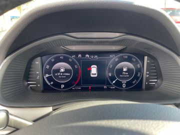 Fahrzeugabbildung SKODA Kamiq 1.0 TSI Ambition DSG Navi DAB Virtuell uvm