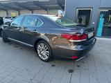 Lexus LS 600hL Wellness Line - Lexus LS 600 mit Schiebedach