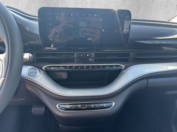 Fiat 500e Icon 42kWh KOMFORT PAKET  1.HAND