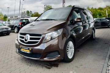 Mercedes V 220 - 3