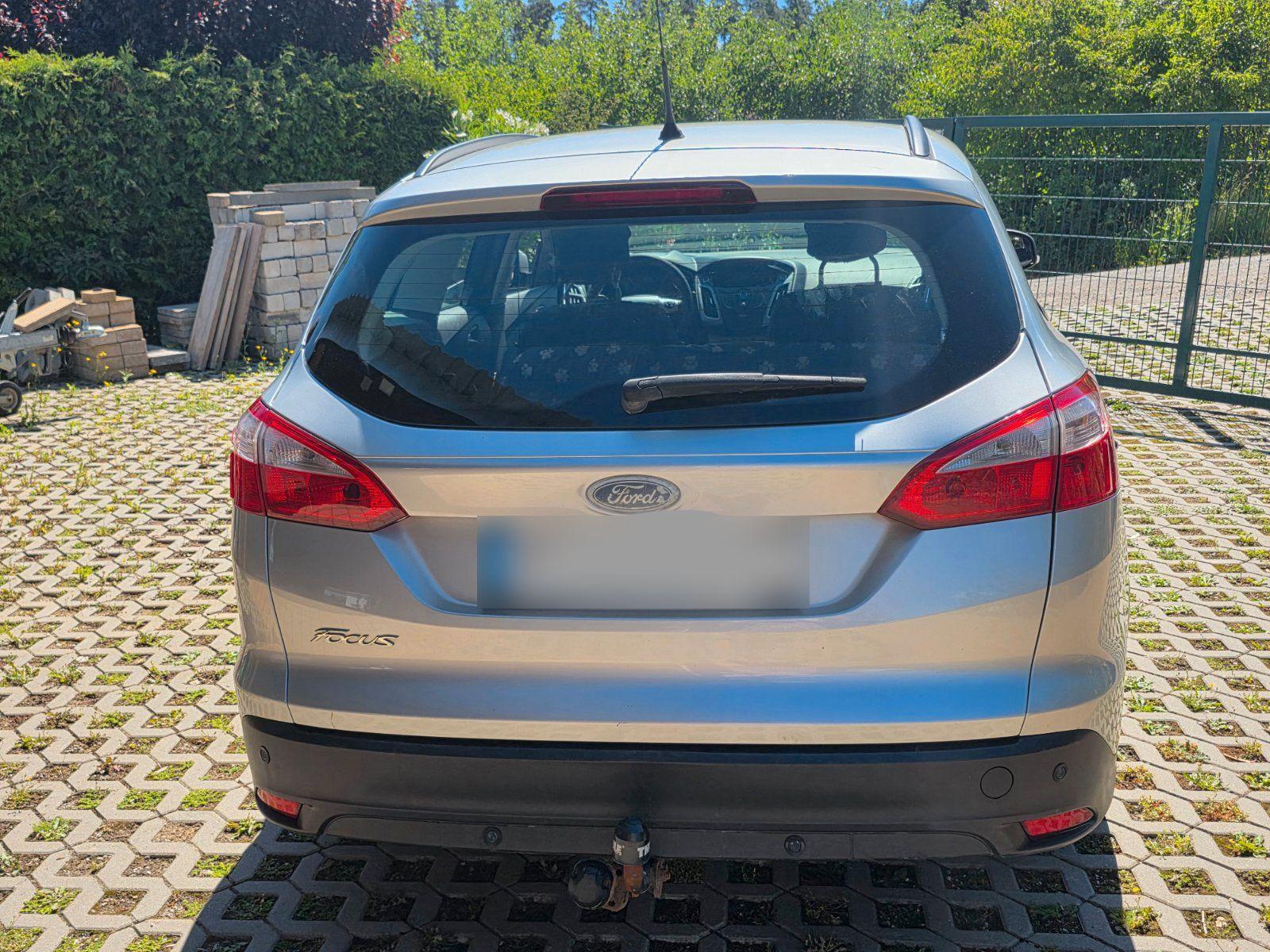 Ford Focus 2012 — photo 5