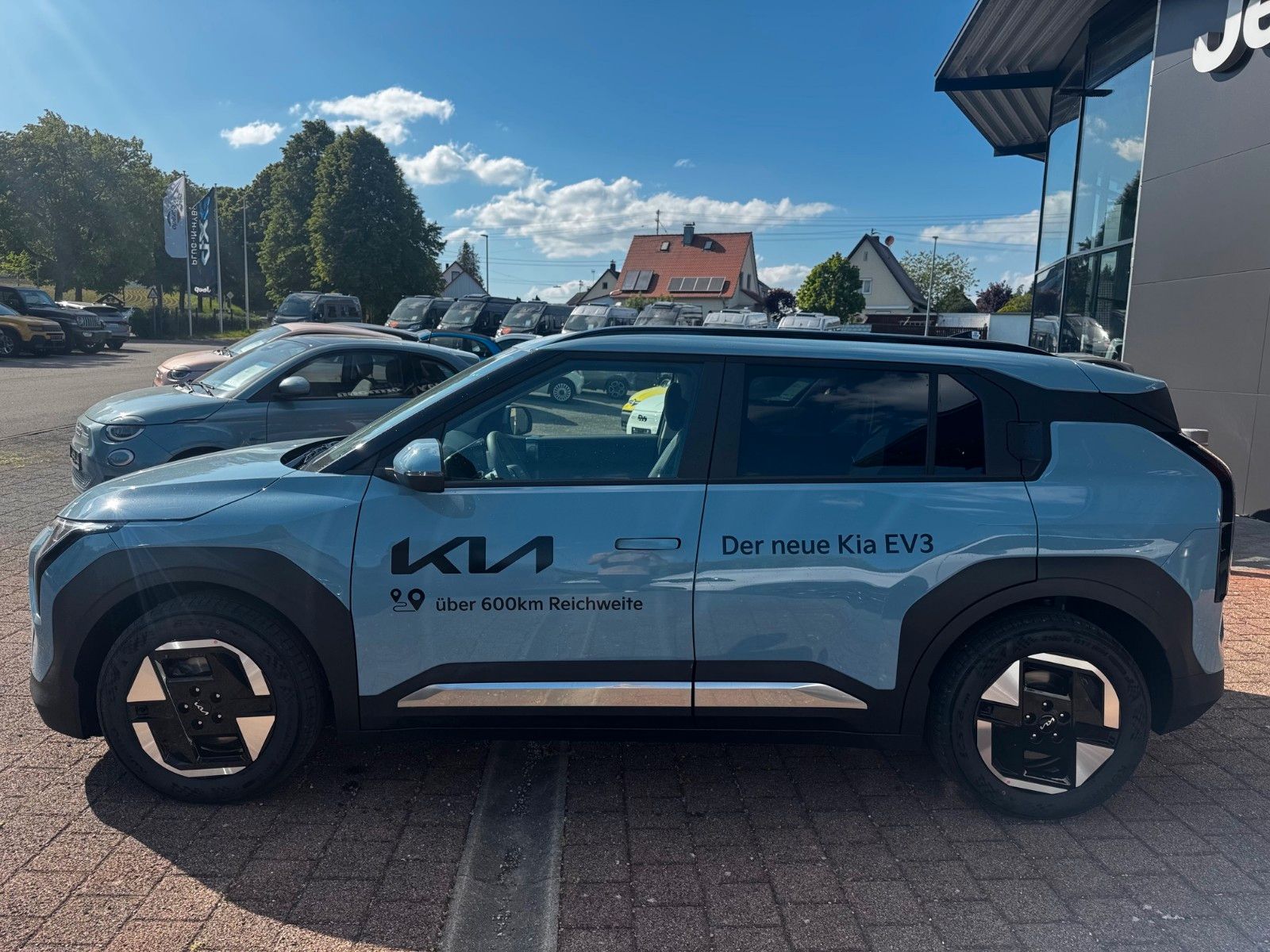 Fahrzeugabbildung Kia EV3 81.4 EARTH WIC BUS UPG