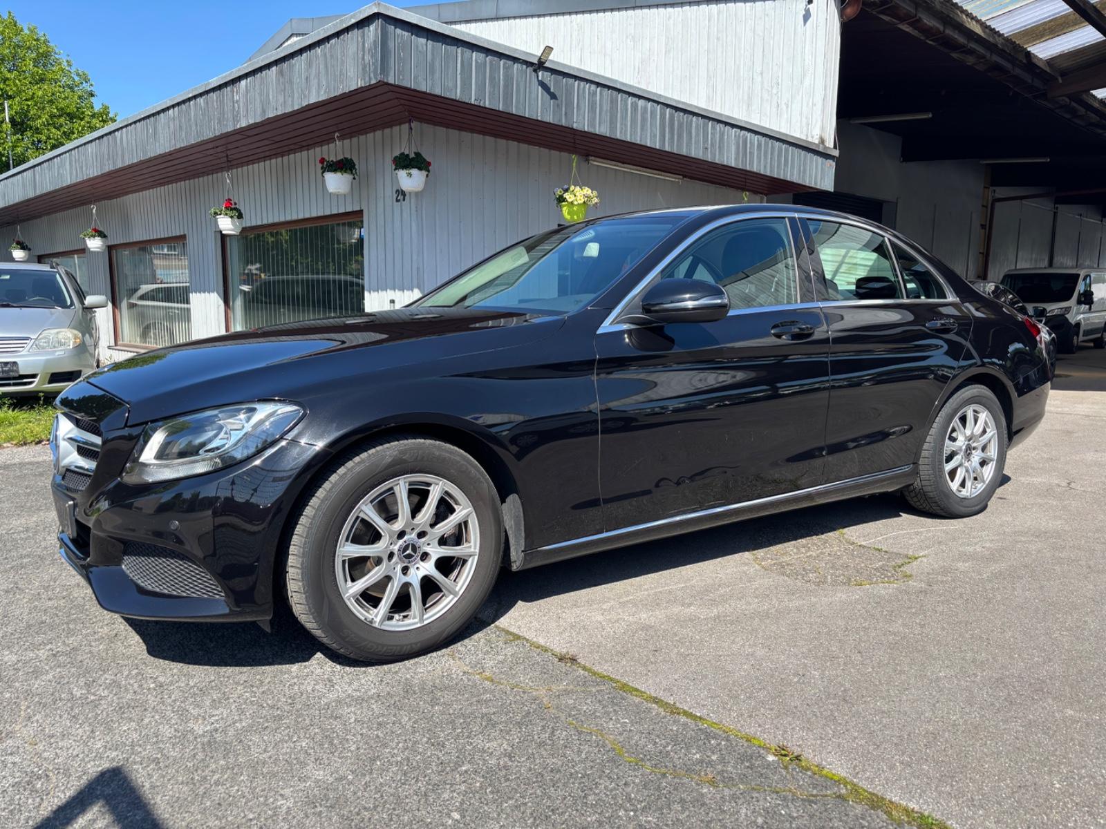 Mercedes-Benz C 220 C Limousine C 220 BlueTec / d
