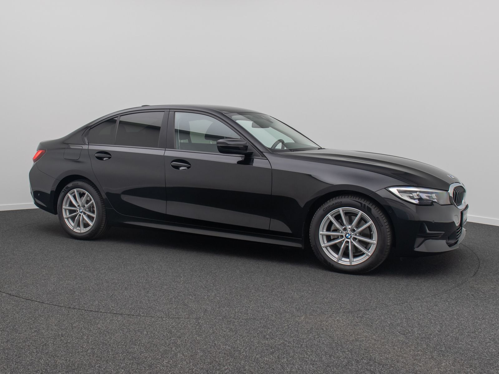 Fahrzeugabbildung BMW 320d Kamera DAB HiFi Stop&Go Fernlichtassist LED