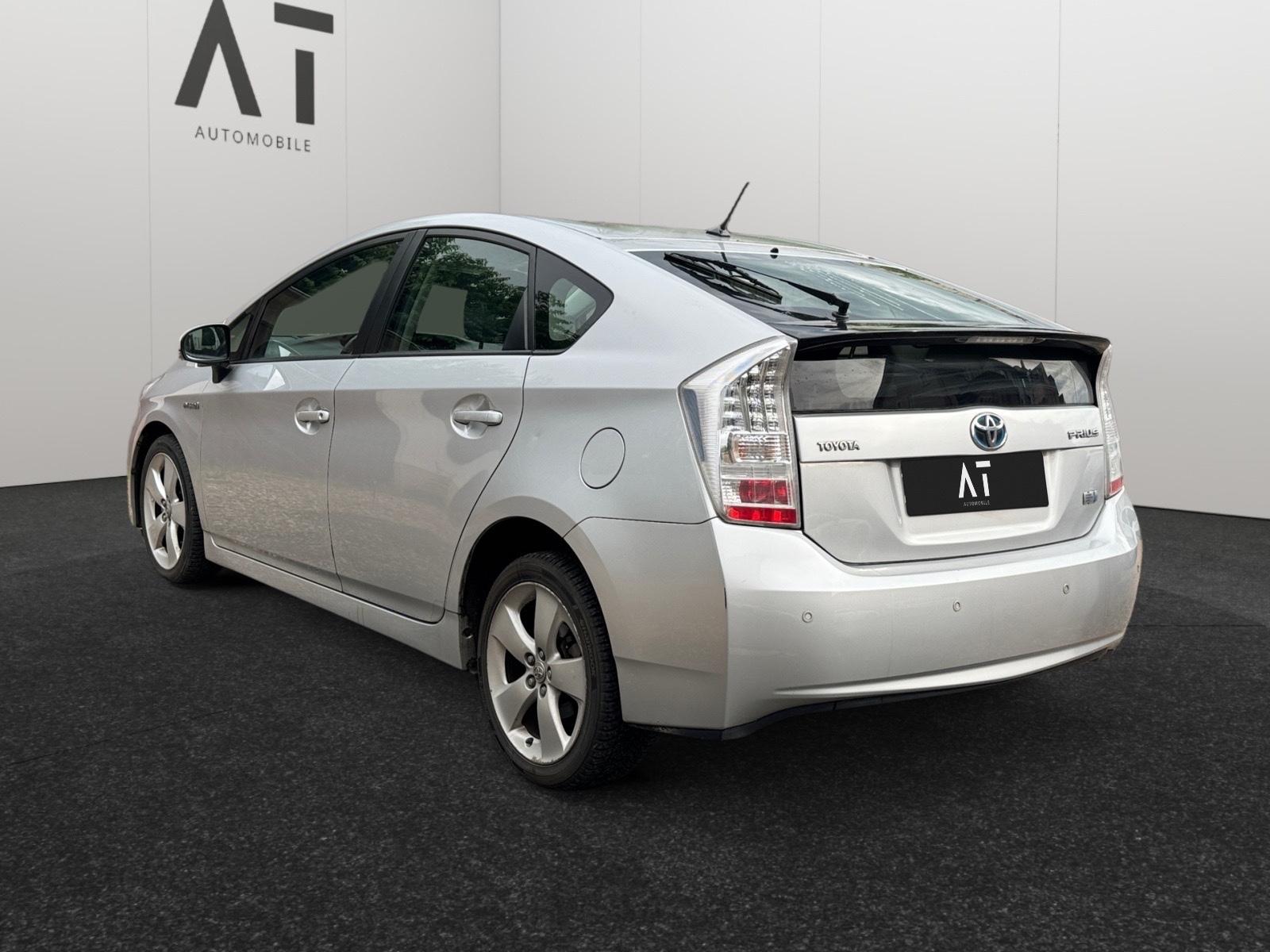 Toyota Prius 1.8 VVT-i Life*PDC*2.Hand