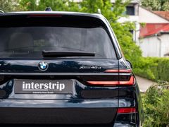 BMW X7 – 8 / 32