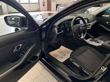 BMW 318 - 12