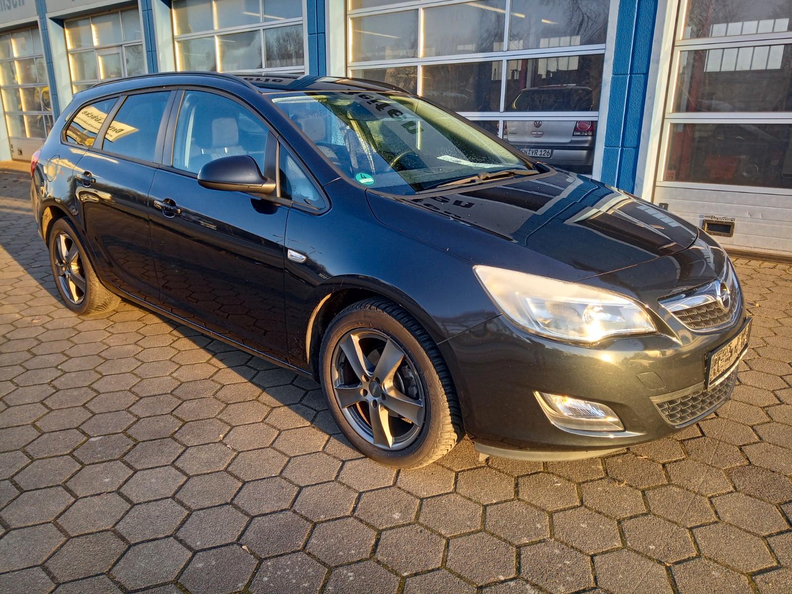 Opel Astra J Sports Tourer Design Edition/HU neu