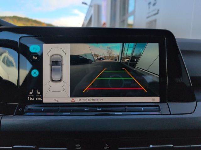 Golf VIII 1.5 eTSI DSG STYLE LED+KAMERA+NAVI+ACC