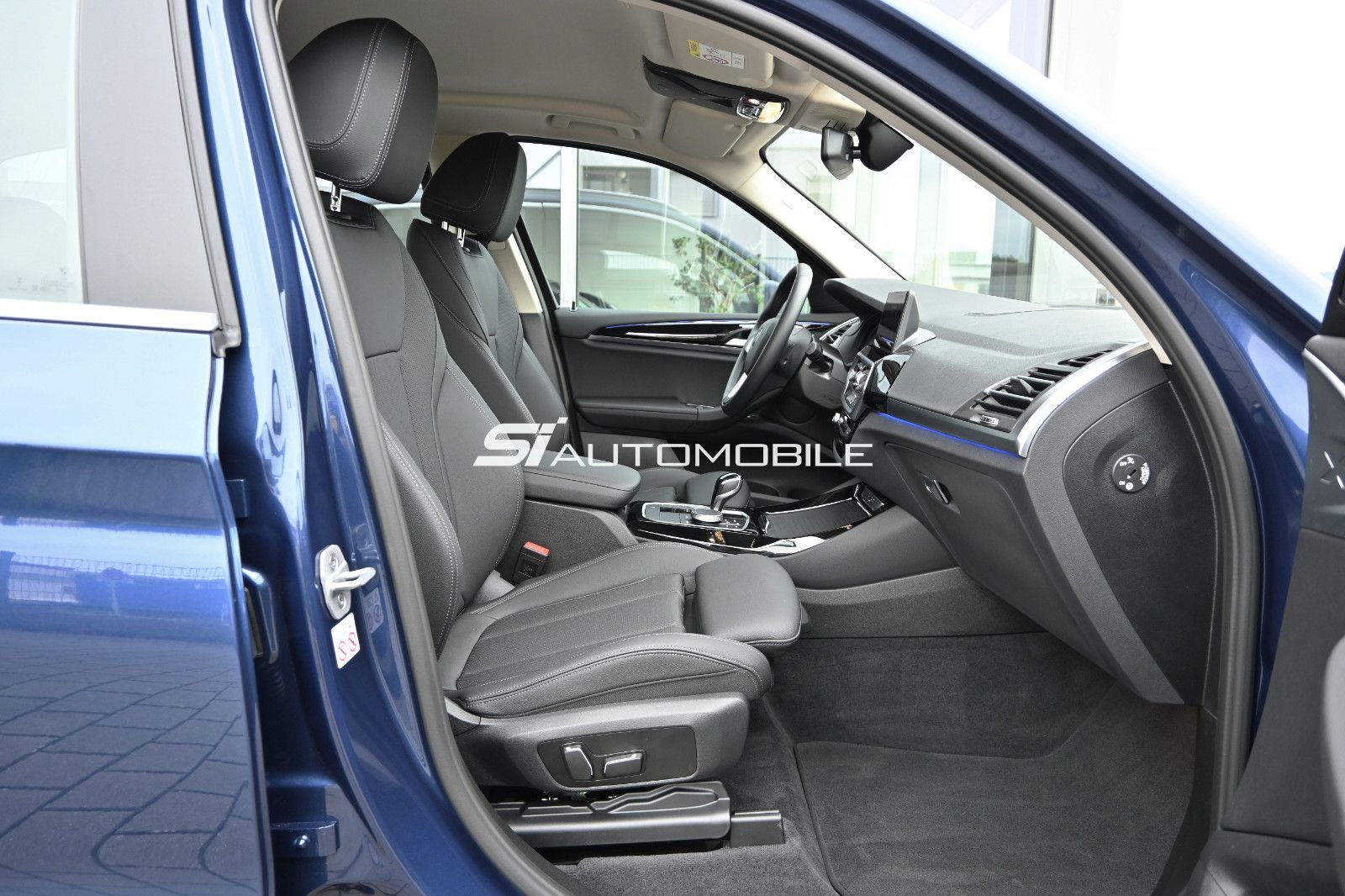 Fahrzeugabbildung BMW X3 xDrive30i °ACC°AHK°STANDHEIZUNG°MEMORY°HUD°