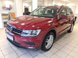 Volkswagen Tiguan Comfortline / 1. Hand / AHK / GARANTIE - Volkswagen Tiguan Comfortline mit Diesel-Antrieb