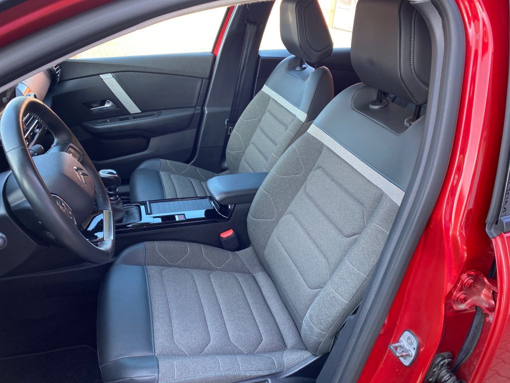Fahrzeugabbildung Citroën C4 PureTech 130 Stop&Start FEEL PACK *Kamera*