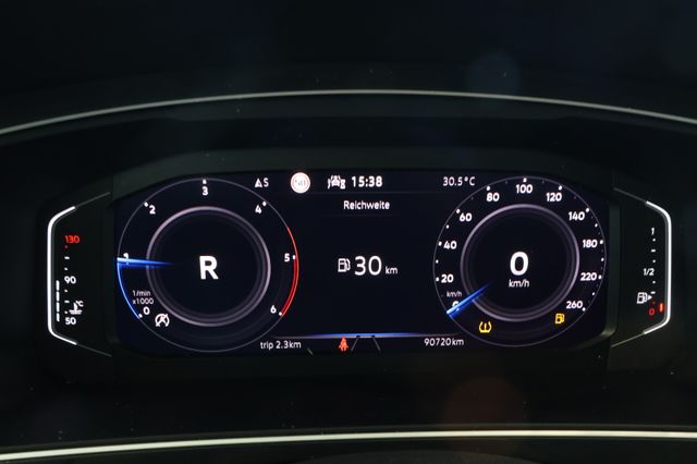 Volkswagen Tiguan 2.0 TDI Elegan. HUD+AID+STDHZG+MATRIX+AHK