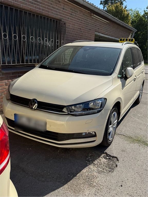 Image of Volkswagen Touran