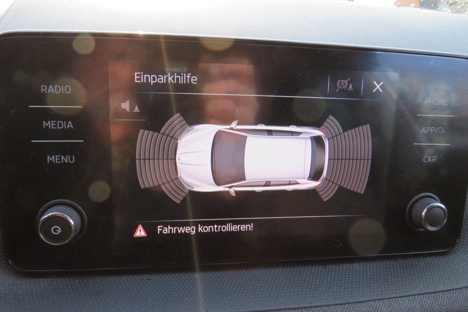 Fahrzeugabbildung SKODA Fabia SPORT DSG 17`SCHWARZ KESSY BI-LED PDC 1.H