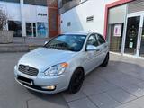Hyundai Accent - Hyundai Accent: Limousine
