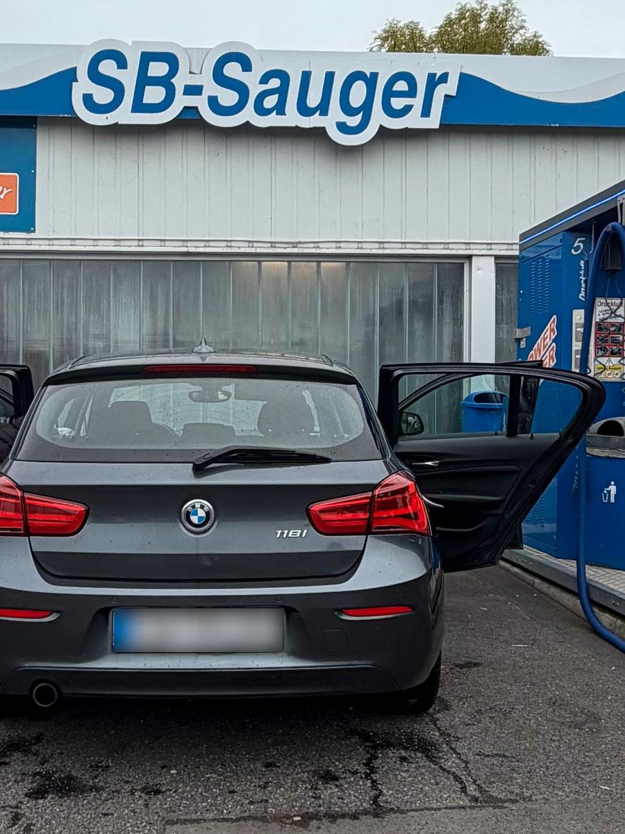 BMW 118