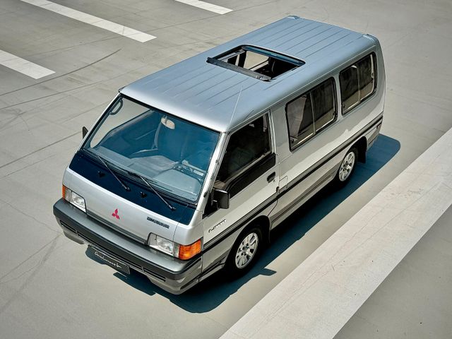 Mitsubishi 2.0inj - 7 Sitze, großes Schiebedach, vol