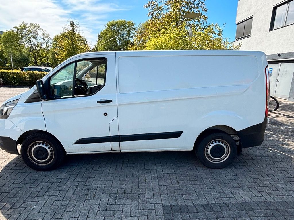 Image of Ford Transit Custom