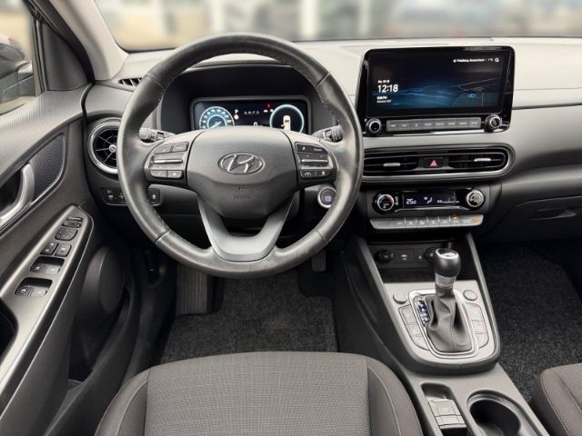 Fahrzeugabbildung Hyundai KONA Prime HUD Navi Digitales Cockpit Soundsyste