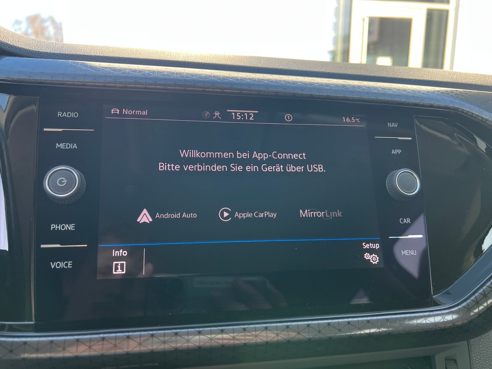 Fahrzeugabbildung Volkswagen T-Cross Style 1.5 TSI DSG *AHK, Navi, ACC, Rückf