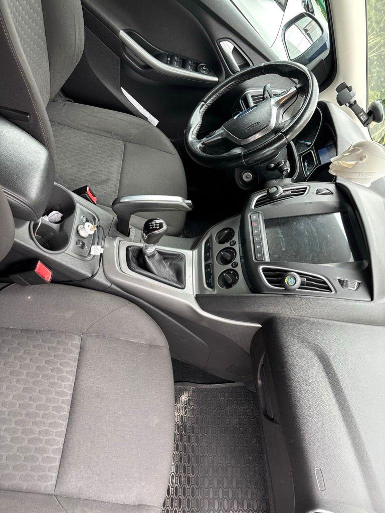 Ford Focus 2014 — photo 5