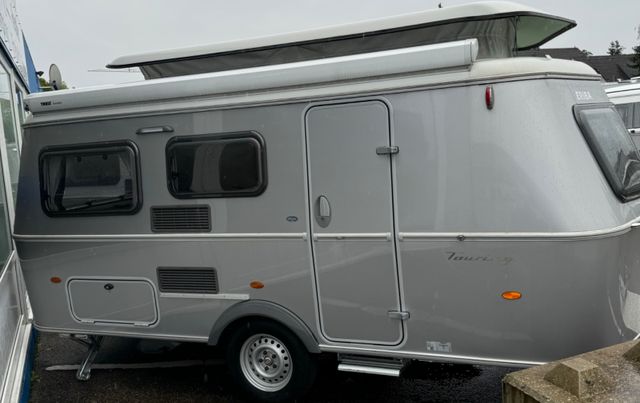 HYMER / ERIBA / HYMERCAR Touring530Legend Markise-led Teppichboden Dusche