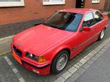 BMW E36 Limo 316i Schiebedach, rostfrei - BMW 316 aus 1992