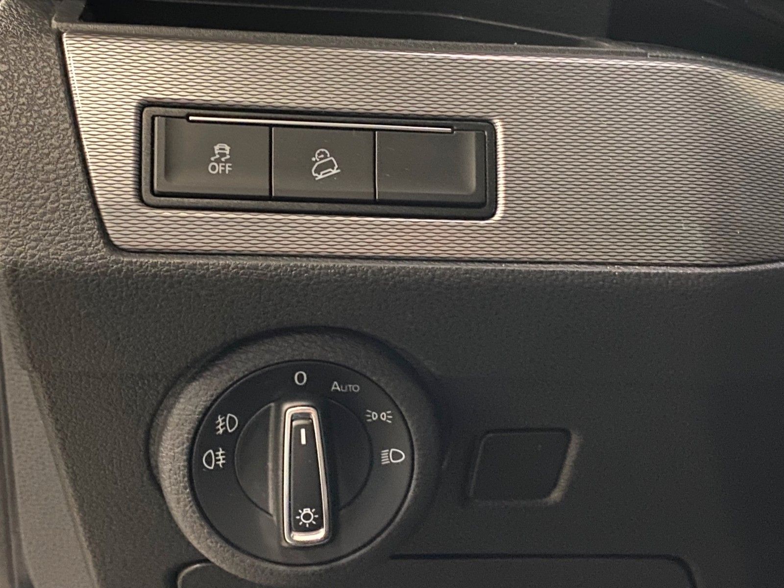 Fahrzeugabbildung Volkswagen T6.1 Multivan Generation Six+ALLRAD+DSG+7 Sitze+