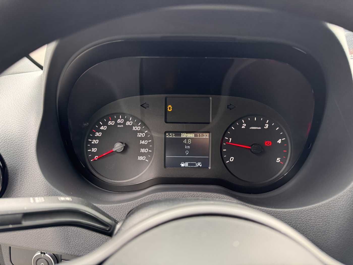 Fahrzeugabbildung Mercedes-Benz Sprinter 317 CDI Fahrgestell 4325 Klima MBUX