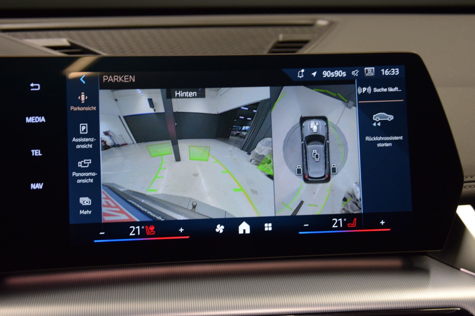 Fahrzeugabbildung BMW X1 23d xDrive M Sport Leder HuD Pano NP: 73.030€