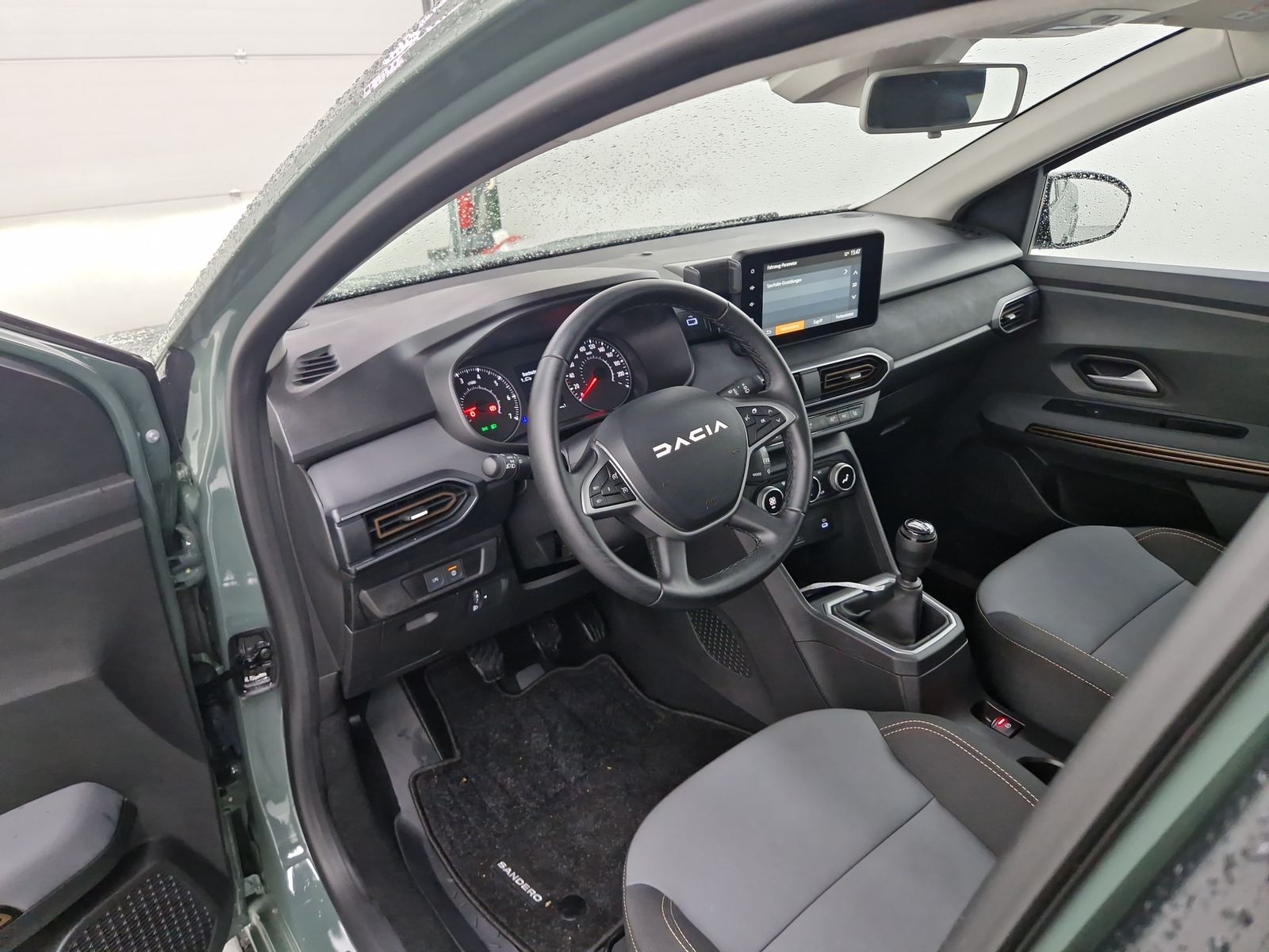DACIA Sandero Stepway ECO-G 100 Extreme+ Navi – Bild 34