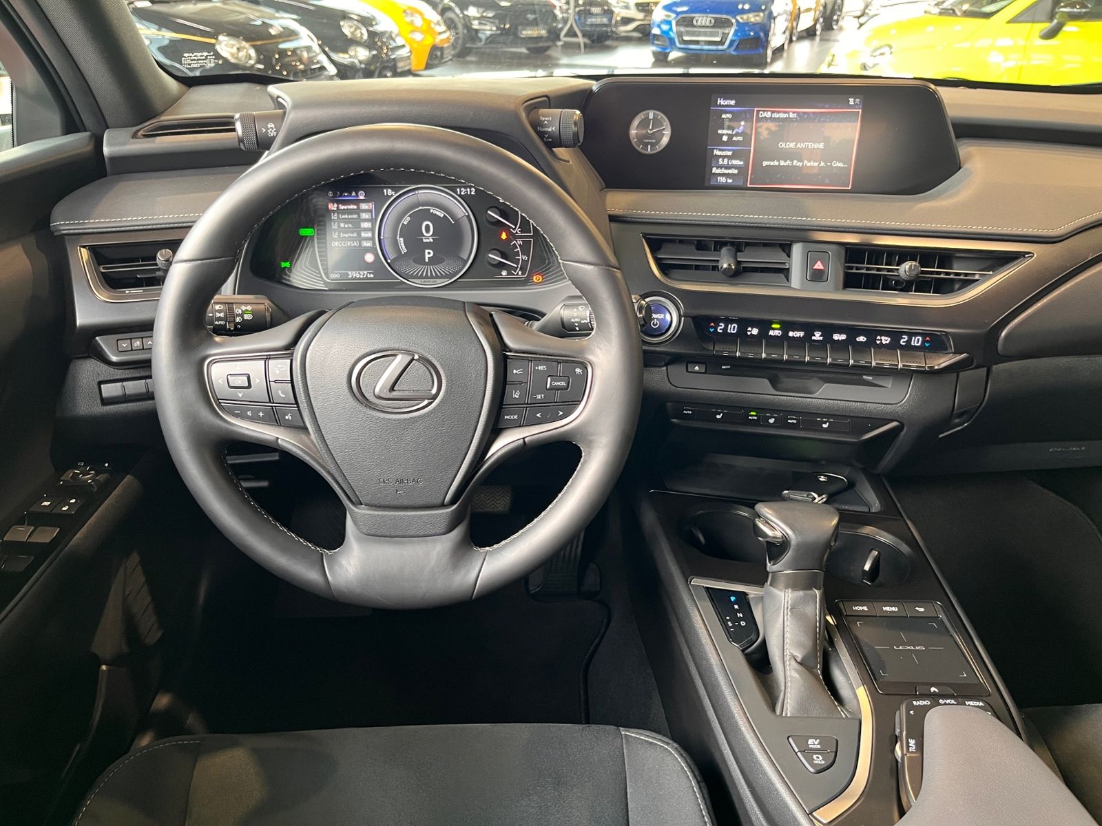 Fahrzeugabbildung Lexus UX 250 h Style Edition RFK Full Link LED AHK