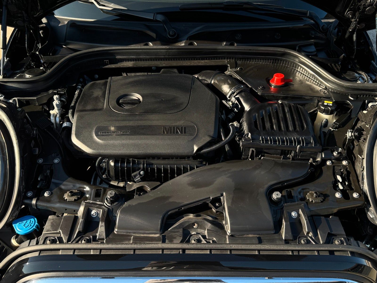 Fahrzeugabbildung MINI One Aut. Blackyard Tempomat Sitzheizung BLT LED