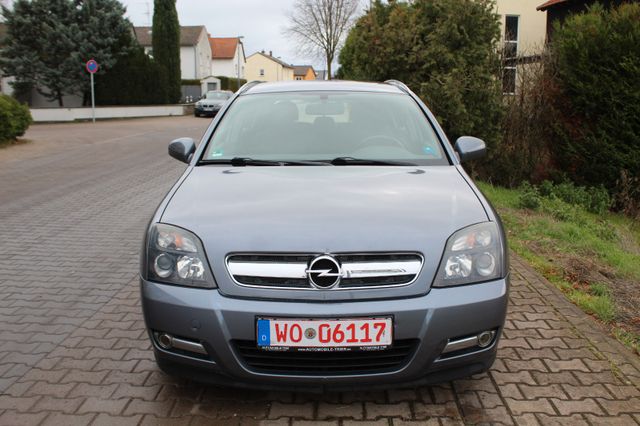 Opel Signum 1.9 CDTI Edition 110kW