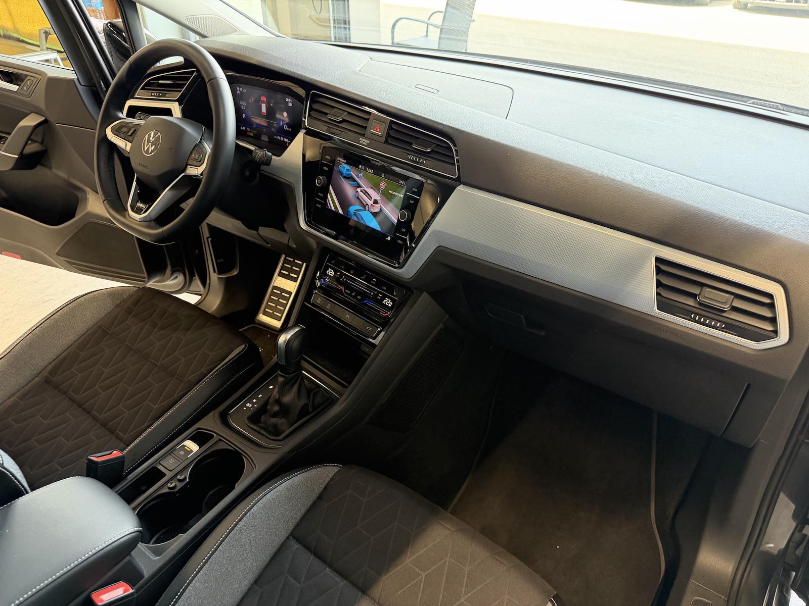 Volkswagen Touran 1.5TSI DSG Goal 7 Sitze NAVI Heckkl.el., миниатюра 24