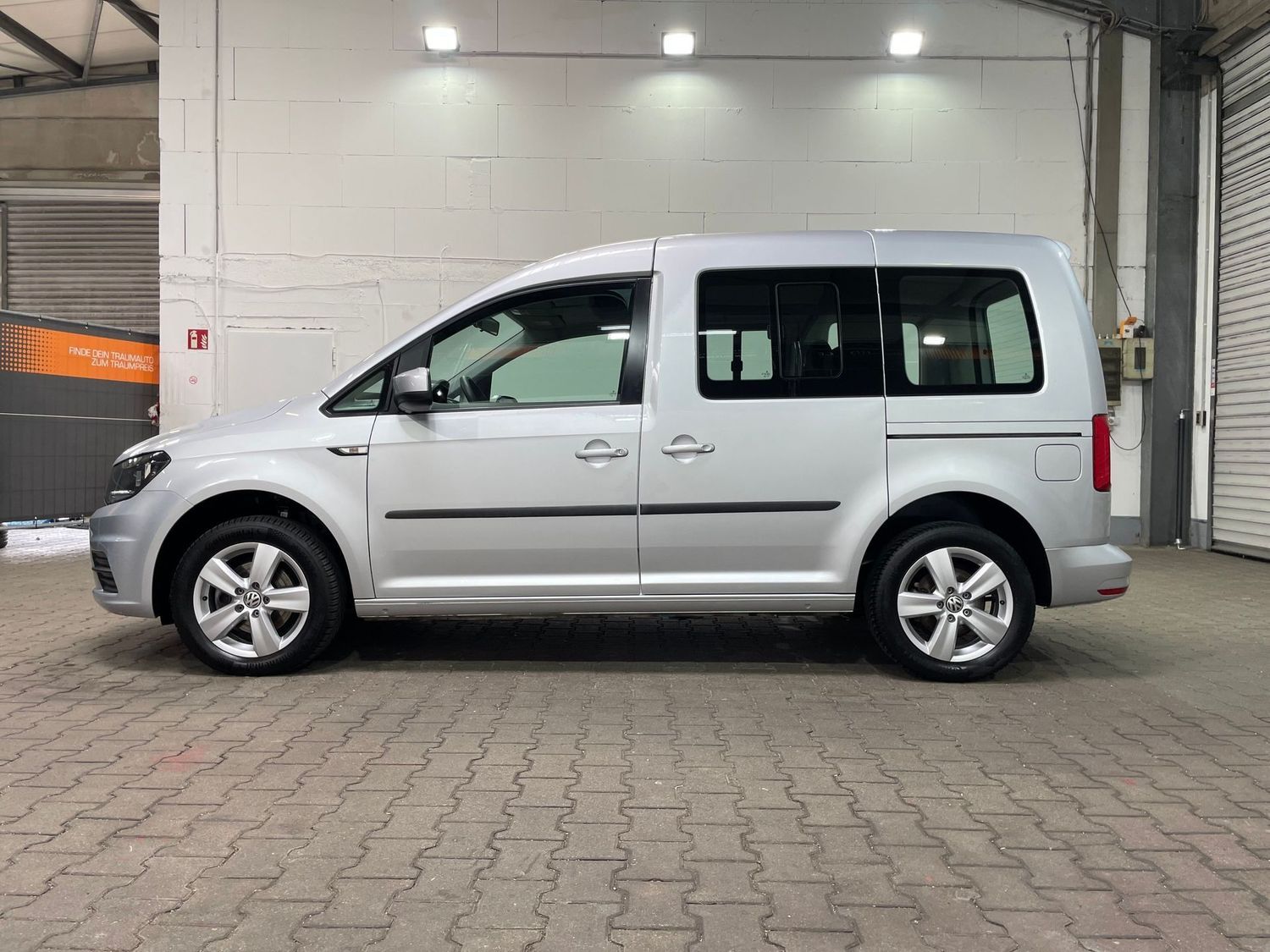 Fahrzeugabbildung Volkswagen Caddy Trendline BMT#Tempo#PDC#2xSchiebetür