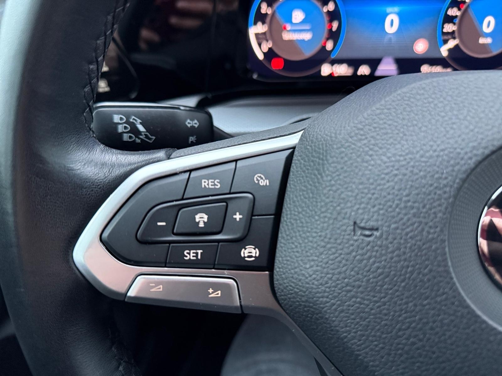 Volkswagen Golf VIII 1.5 TSI ACTIVE +LED +AHK +RKAM +ACC +N, миниатюра 18