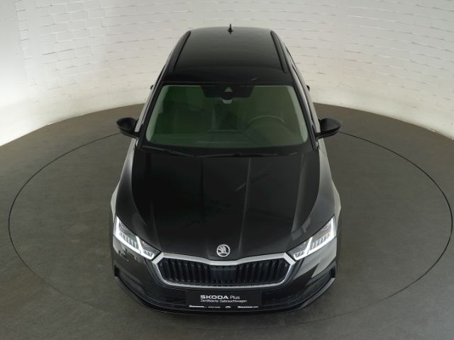 Octavia COMBI TOUR TDI DSG+AHK+KLIMA+NAVI+LED-SC