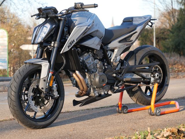 KTM 790 Duke L SONDERMODELL STEALTH