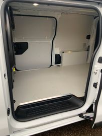 Bild 14 Opel Vivaro Kasten M Flügeltüren + 2x Schiebetüren